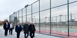 Başkan Çınar, İnönü Mahallesi spor kompleksini inceledi