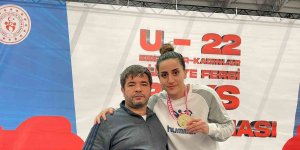 Elazığlı boksörler Kırşehir'den 5 madalya çıkardı