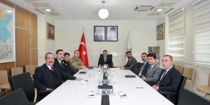 Bitlis'te sokak hayvanlarının rehabilitasyonu için toplantı düzenlendi