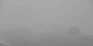 Yüksekova'da yoğun sis: Görüş mesafesi 10 metreye düştü