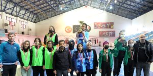 Dart şampiyonu Tuzcu ve Güzeldere