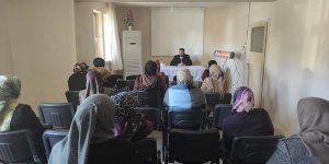 Karakoçan'da 'İslam'da ailenin önemi' semineri