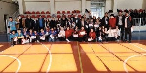 Fevzi Şengül Ortaokulu Dart il birincisi oldu