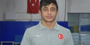 Dünya 3'üncüsü işitme engelli milli güreşçi Hamza hedef büyüttü: