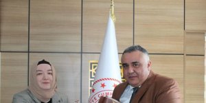 Türkiye'nin üçüncü kadın il sağlık müdürü Bitlis'te görevi devraldı