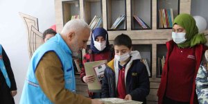 Ağrı'da "Gönül Kütüphanesi" kuruldu