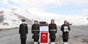 Şehit askerin cenazesi memleketine uğurlandı