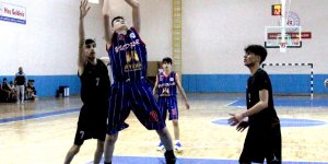 Malatya'da Basketbol U-16 Erkekler Bölge Şampiyonası sona erdi