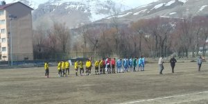 Çekişmeli maç 3-3 berabere bitti