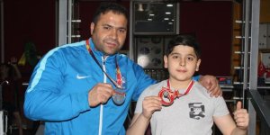 Ağrılı Halterci Batuhan Akbaş Türkiye Şampiyonu oldu