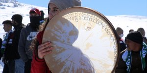 Balık Gölü'nde atlı kızak ve su altı dalışı ilgi gördü