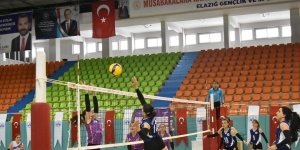 Elazığ Belediyesi Voleybol, Bağlar'a gidiyor