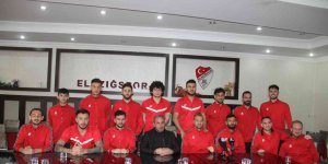 Elazığspor'dan 16 imza