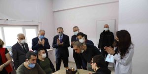 F.Ü. Rektörü Göktaş'tan özel çocuklara doğum günü sürprizi