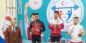 Erzincanlı halterci Türkiye ikincisi oldu