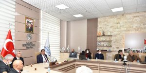 Yeni Kent Meydanı düzenlemesi ile ilgili bir sunum gerçekleştirildi