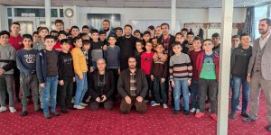 Hakkari'de 'Gençliğe Değer Ara Dönem Kampı' başladı