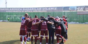 Elazığspor 18 futbolcuyla Sakarya'ya gitti