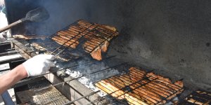 Malatya'da bin öğrenciye balık ekmek dağıtıldı