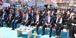 Malatya'da hayırsever iş insanının desteğiyle yapılan ortaokul hizmete açıldı