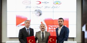 Vali Varol başkanlığında "Bir Sınıf Bir Koli" projesi imzalandı