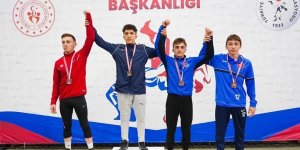 Erzincanlı güreşçilerden birincilik ve üçüncülük derecesi