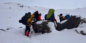 Ağrı Dağı dağcılara geçit vermedi