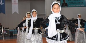 Kars'ta 'Kulüpler Arası Halk Oyunları Yarışması' düzenlendi