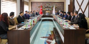 Ağrı Valisi Dr. Osman Varol Başkanlığında Eğitim ve Öğretim değerlendirme Toplantısı yapıldı