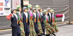 Van'da 'Kulüpler Arası Halkoyunları Yarışması' sona erdi