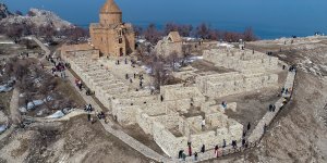 Akdamar Adası'nı ilk 3 ayda 15 bin turist ziyaret etti