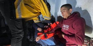 Ağrı'da kolunu inciten çocuk paletli ambulansla hastaneye ulaştırıldı