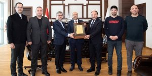 Uluslararası Şehriyar Bilim ve Kültür Festivalinden ETÜ'ye ödül