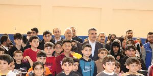 Malatya'da 200 çocuğa eşofman