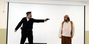 Tercan'da "Ya İstiklal Ya İzmihlal" adlı tiyatro oyunu sahnelendi