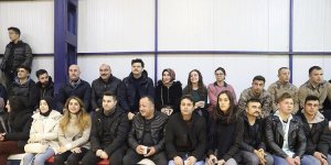 Çukurca'da voleybol ve masa tenisi turnuvası sona erdi