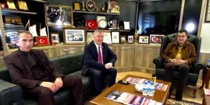 Alihanoğlu ve ekibi, Başkan Demir'le buluştu