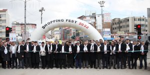 Van'da alışveriş festivali kortej yürüyüşüyle başladı