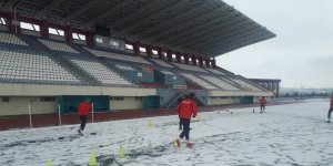 Kars 36 Spor kar altında çalıştı