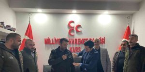 Kars'ta İYİ Parti'den istifa edenler MHP'ye katıldı