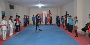 Yüksekovalı sporcular milli formayı giymek için ter döküyor