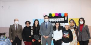 "Cuma Bey ve Peril Hanım" tiyatrosuna ilgi