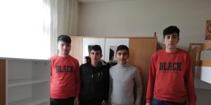 Meslek lisesi öğrencileri ihtiyaçlı ailelerin yanlarında oluyor