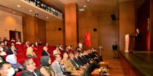 Vali Baruş'tan teknoloji uyarısı