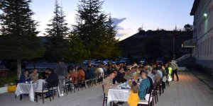 Çemişgezek Kaymakamı Koç güvenlik güçleri ile iftarını açtı