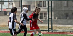 Büyükşehir Belediyesi Kadın Futbol Takımı'ndan 11 gollü skor