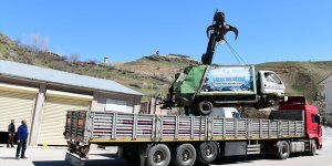 Çatak'ta belediyenin hurda araçları MKE'ye gönderildi
