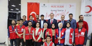 Vali Akbıyık, Kızılay'ın iftar yemeğine katıldı