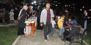 Şemdinli'de Kur'an kursu öğrencilerinin yararına kermes düzenlendi