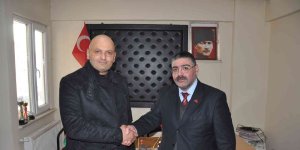 Kars'ta gazeteciler yeni başkanını seçti